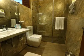 Rivora Residence - Bathroom