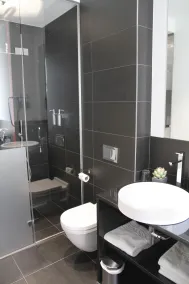 Hotel Grey - Bathroom