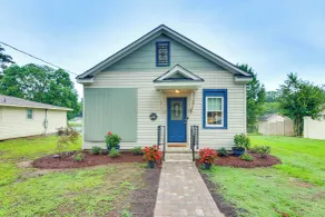 Cedar Pines Lake Views! Charming Waterfront Home - Innenbereich