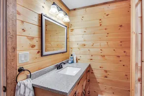 Houtzdale Home w/ Shuffleboard & Pickleball! - Innenbereich