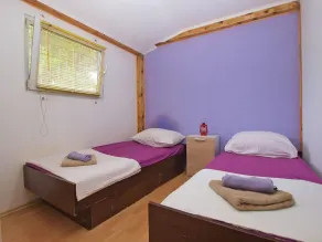 House Nikola 1422 - Room