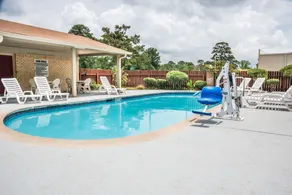 Days Inn by Wyndham Bastrop - Piscine