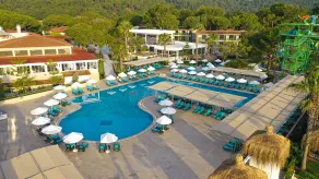 Crystal Flora Pearl Collection - Ultimate All Inclusive - Piscine
