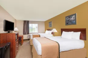 Days Inn by Wyndham Norton - Room