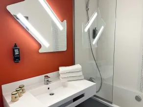 Ibis Budget Saint Christol Les Alès - Badeværelse