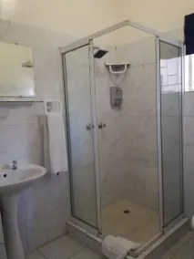 21 On Coetzee Guest House - Bathroom