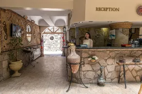 Tas Hotel 17 - Recepción