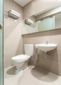 Hotel O Festive Inn - Bathroom