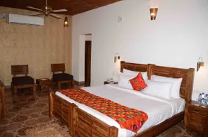 Sadda Pind - Room