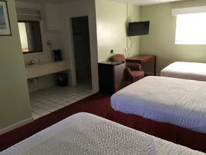Dixie Plaza Hotel - Badezimmer