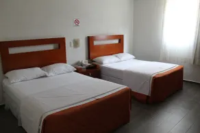 HI Huasteca Inn Hotel - Quarto