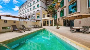 Hilton Queretaro - Piscina