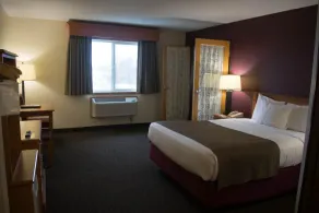 AmericInn by Wyndham Madison SD - Rom