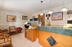 UBar Inn & Suites - Reception