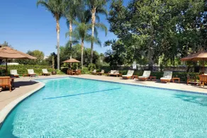Sheraton Fairplex Suites & Conference Center - Piscine