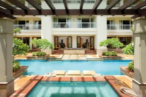 Sheraton Haikou Hotel - Pool