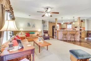 Fireside Nights + Family Fun! Quiet Claxton Home - Innenbereich