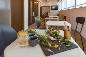 plat hostel keikyu kamakura wave - Restaurant
