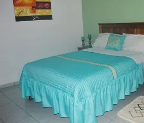 Hotel del angelinn - Habitación