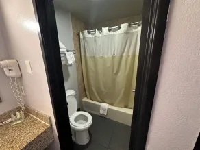  Crossroads Inn - Downtown Sacramento - Salle de bain