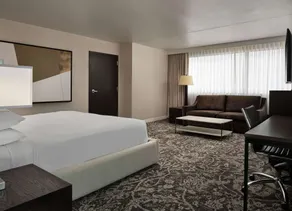 Hilton Atlanta Airport - Room