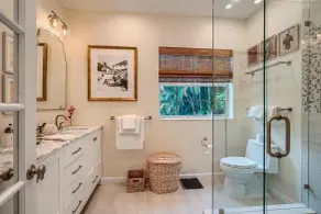 Villa Gardenia - Peaceful Garden Oasis with Open Floor Plan - Badeværelse