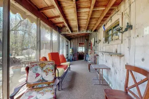 3BR Lakefront Cottage w/ Antique Finishes & Pier - Interior
