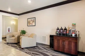 Cobblestone Hotel & Suites - Andrews - Hall