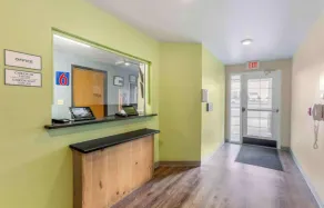 Motel 6 Suites El Paso East, TX - Resepsjon