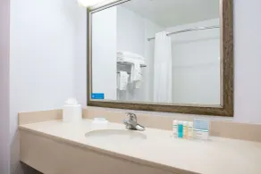 Hampton Inn Council Bluffs - Salle de bain