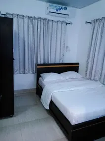 Mayfair Gardens Surulere - Overnatningsstedets facade