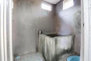Larasati Homestay - Bathroom