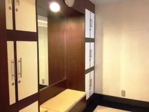August Suites - Chambre