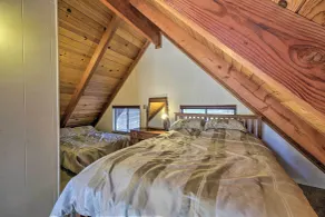 6 Mi to Yosemite Nat'l Park: 14-Acre Retreat! - Interior