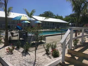 The Rivers Edge Motel - Außenpool