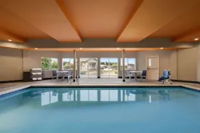 La Quinta Inn & Suites by Wyndham Springfield - Piscine
