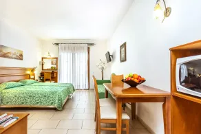 Nereides Hotel - Zimmer