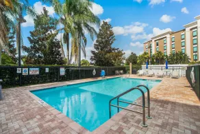 Holiday Inn Express Hotel & Suites Orlando - Apopka by IHG - Pool