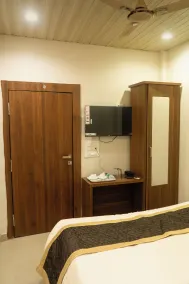 Hotel Meriton Star Ulhasnagar - Habitación
