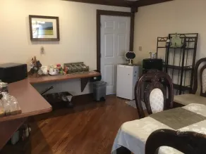 Serenity Hill bed and Breakfast - Living area