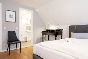 Essgold - Room