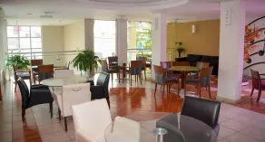 VOA Plazza Hotel - Restaurante