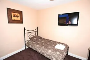  Central Studios Gloucester Road by Rooms Booked - Free Parking - Habitación