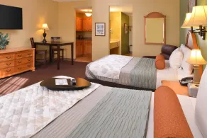Country Hearth Inn & Suites Edwardsville - Habitación