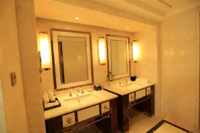 Ramada Yiyang Taojiang - Quarto