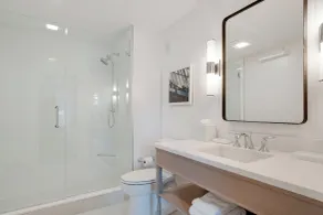 Newport Beach Hotel & Suites - Salle de bain