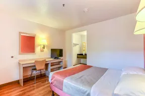 Motel 6-Pinole, CA - Chambre
