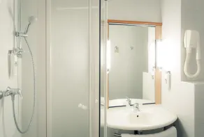 ibis Tours Centre Gare - Bathroom
