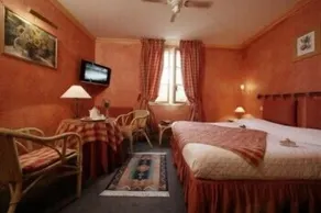Hostellerie du Passeur - Hôtel & Restaurant - Climatisation et Piscine chauffée - Zimmer