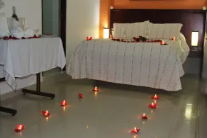 Hotel Marina Suites By GEH Suites - Chambre